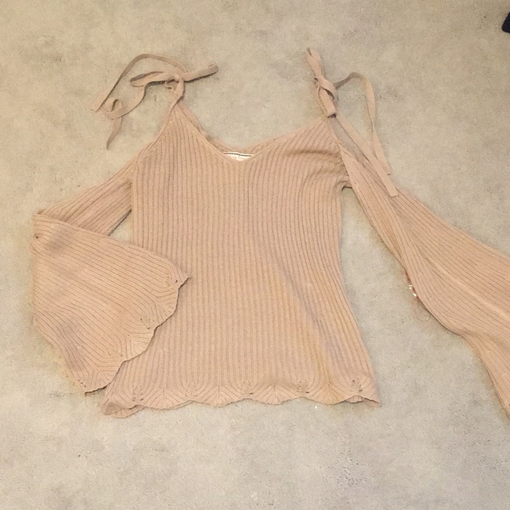 Agaci open shoulder sweater